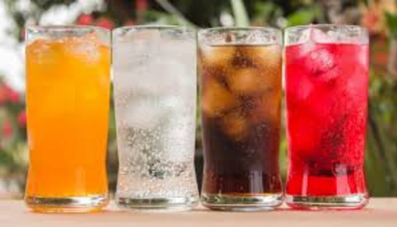 بدءًا من الغد: 50% ضريبة انتقائية على المشروبات المحلاة