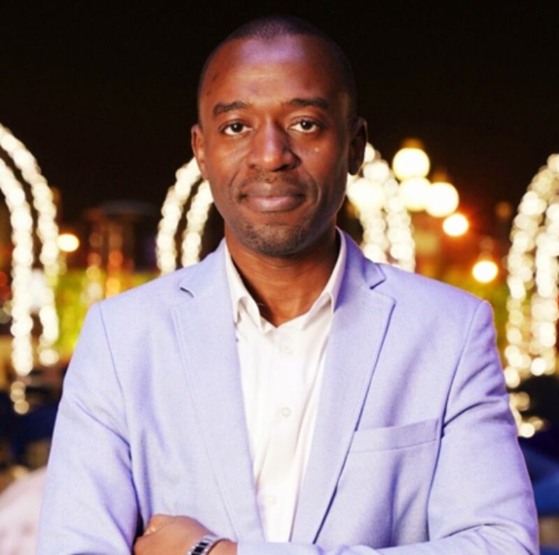 في قراءة لـ “أثير”: البوح والشعر في “أربع وعشرون ذاكرةً لقصيدة واحدة”