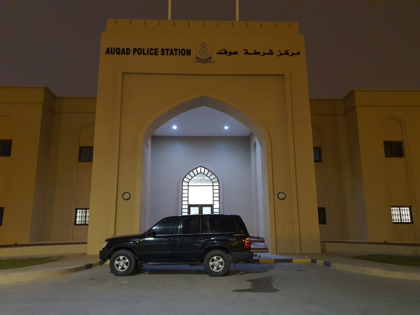 عبارات مخلّة على مركبة..وإيقاف صاحبها