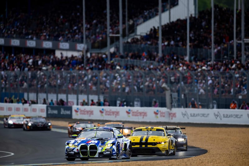 حادث عارض يخرج متسابقنا الحارثي من سباق لومان الفرنسي بعد تصدر السباق لساعات طويلة