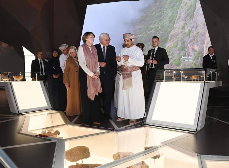 تضمنت مباحثات مع جلالة السلطان، الرئيس الألماني يغادر البلاد