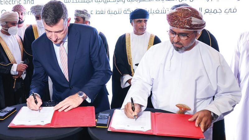 تنمية نفط عمان توقع اتفاقية مع شركة “بيئة”