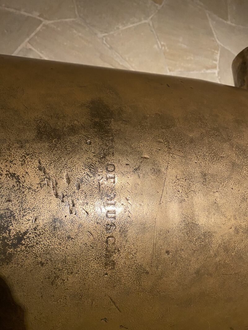 جُلب من أمريكا: تعرّف على المدفع الذي جاء بطلب من سلطان عُمان