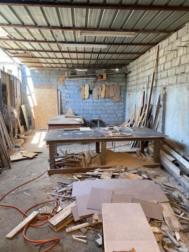 بالصور: مكان مشبوه يقود إلى ضبطية جديدة لحماية المستهلك