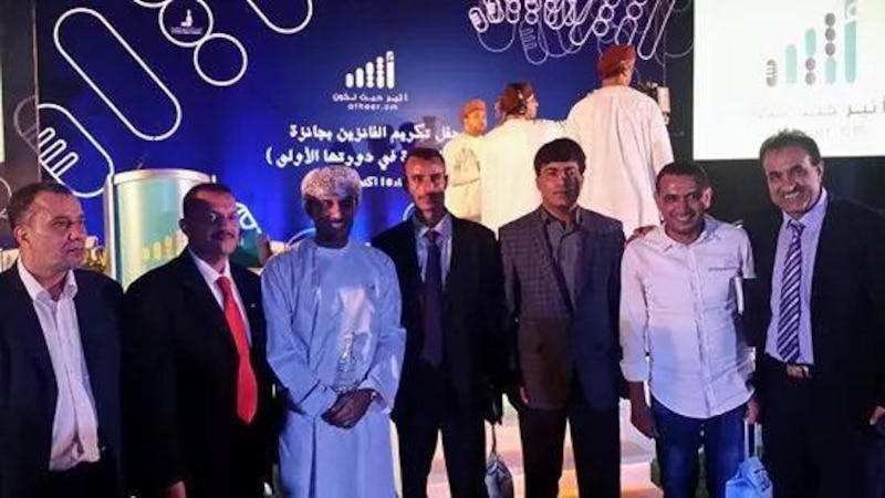 حوار لـ “أثير” مع الشاعر اليمني محمد المهدِّي