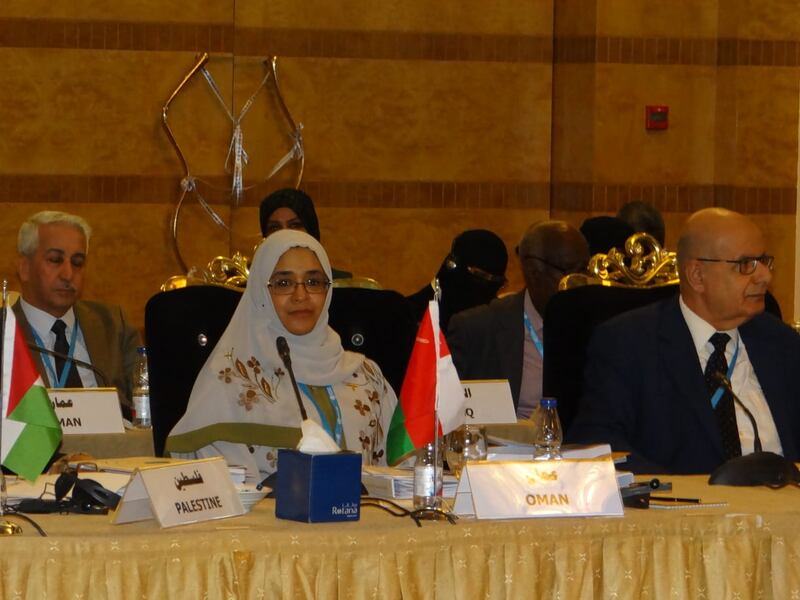 العُمانية الفائزة بـ “جائزة البحوث في مجال متلازمة داون”: نجحت بسبب إدارة الوقت