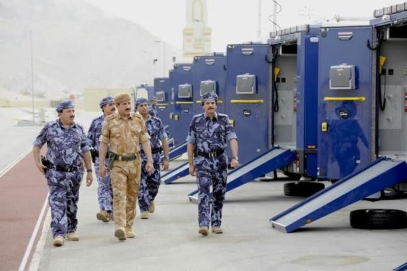 النعماني يزور وحدة شرطة المهام الخاصة بقريات
