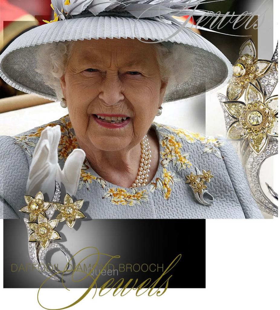 5 بروشات هدايا من السلطان قابوس للملكة إليزابيث، إليك هذه المعلومات عنها