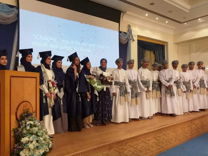 قصة المعلمة التونسية التي قال عنها طلابها بأنها “كانت أمًا”