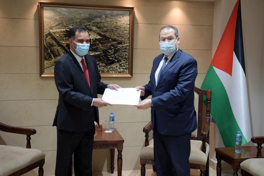 جلالة السلطان يؤكد ثبات موقف السلطنة ودعمها لفلسطين