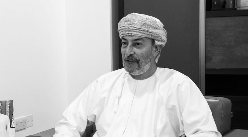 في غياب حفيد الفراهيدي.. السيد عبدالله بن حمد البوسعيدي