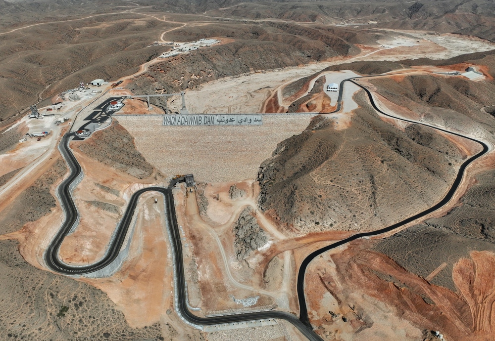 للحماية من مخاطر الفيضانات: افتتاحُ ثاني أكبر سد بسلطنة عُمان في ولاية صلالة