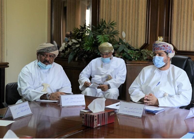 لقاء بين وزير التجارة والصناعيين