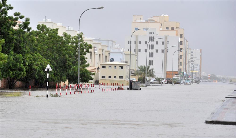 نزول معظم أودية مسقط