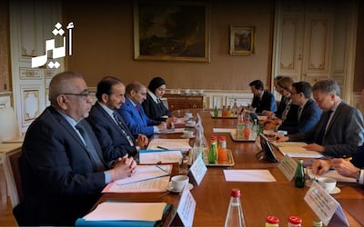 حوار عُماني فرنسي إستراتيجي: بحث التعاون في الاقتصاد والطاقة والتعليم