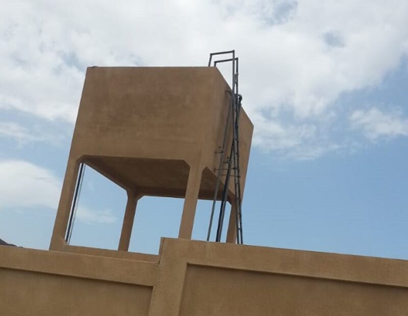 “عطل” يقطع المياه عن إحدى القرى أكثر من شهر.. ومواطن يوضح