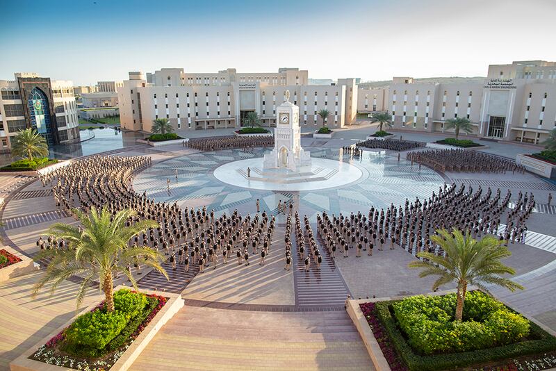 بالفيديو: شاهد طريقة التسجيل في الكلية العسكرية التقنية