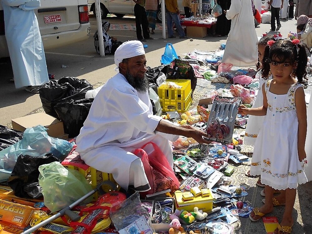 مظاهر بارزة في عيد الفطر السعيد بالسلطنة، تعرّف عليها
