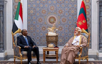 خلال لقاءه بجلالة السلطان: البرهان يشكر الجهود العمانية الداعمة لإنهاء الصّراع في السُّودان