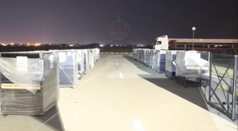 بالفيديو: تعاون عماني سعودي يكشف عملية تهريب كبيرة