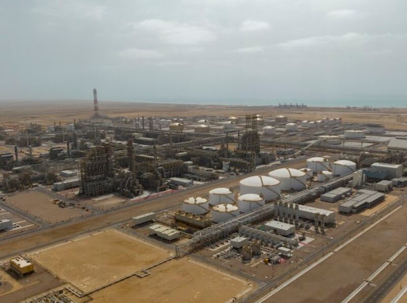 برعاية كريمة من جلالة السلطان وأمير الكويت: غدًا افتتاح أكبر مشروع استثمار بين دولتين خليجيتين