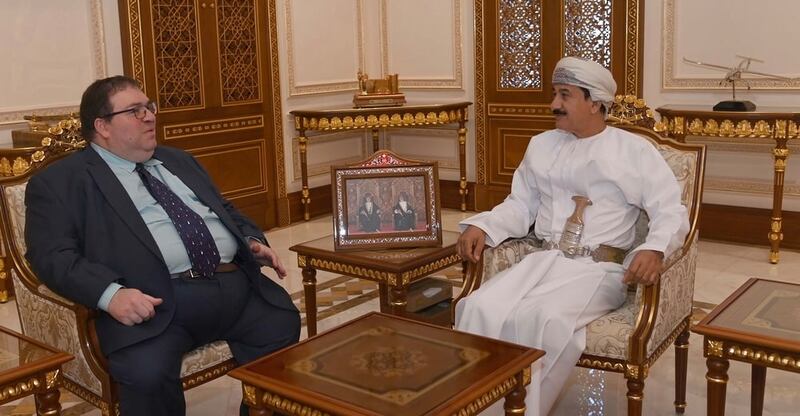 وزير المكتب السلطاني يستقبل سفيري قبرص وروسيا