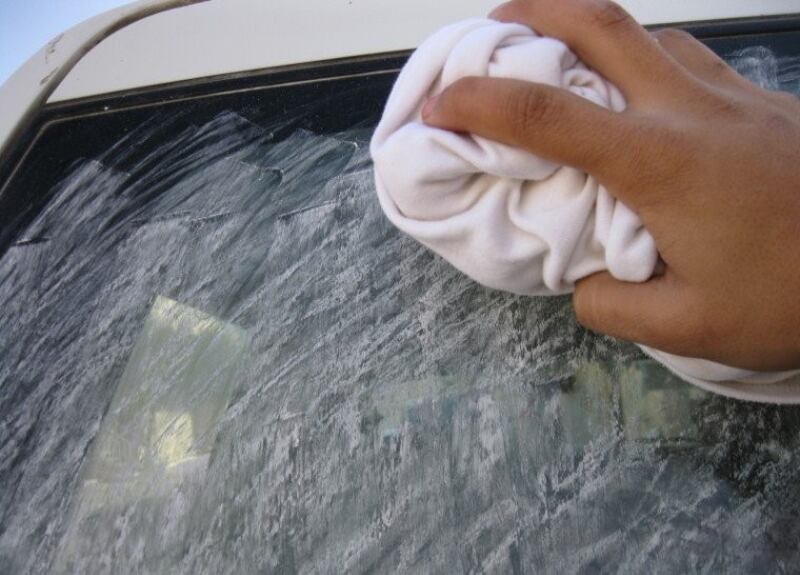 كيف تتخلص من ضباب السيارة خلال الشتاء؟