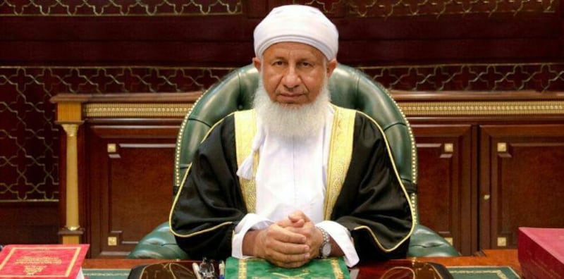 إسحاق البوسعيدي يصدر تعميمًا