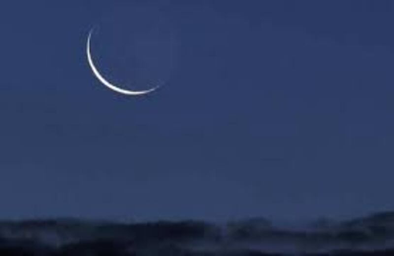 الأوقاف تدعو إلى تحري هلال شهر رمضان