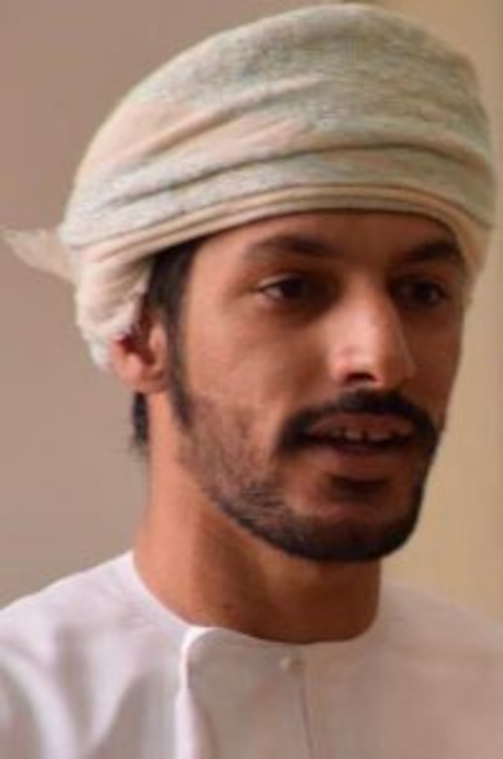 جمعيتان طلابية وخيرية تنظمات ” مد يدك”