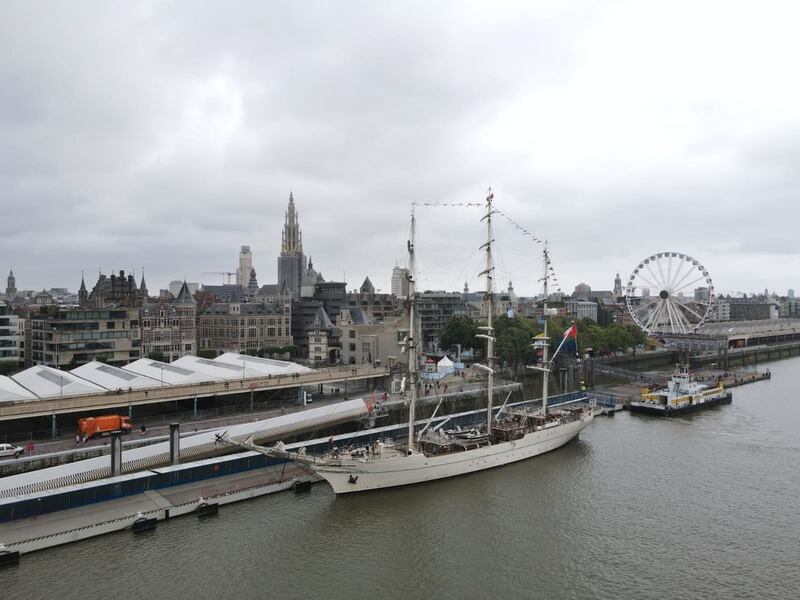 “شباب عُمان الثانية” تواصل مشاركتها في سباقات السفن الشراعية الطويلة