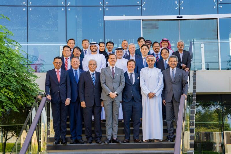 اجتماعات عمانية بحرينية للتعاون في قطاع المطارات