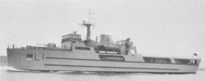 بالصور: شاهد السفينة التي أُغرقت بأوامر من السلطان قابوس قبل 20 عامًا