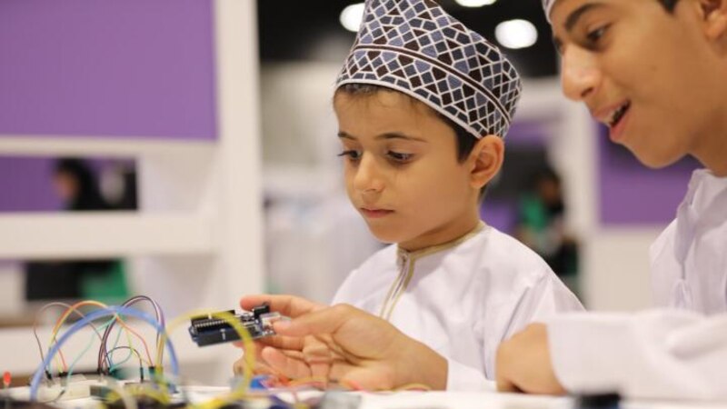 “مواهب”.. مؤسسة تستهدف الشباب في العلوم والابتكار