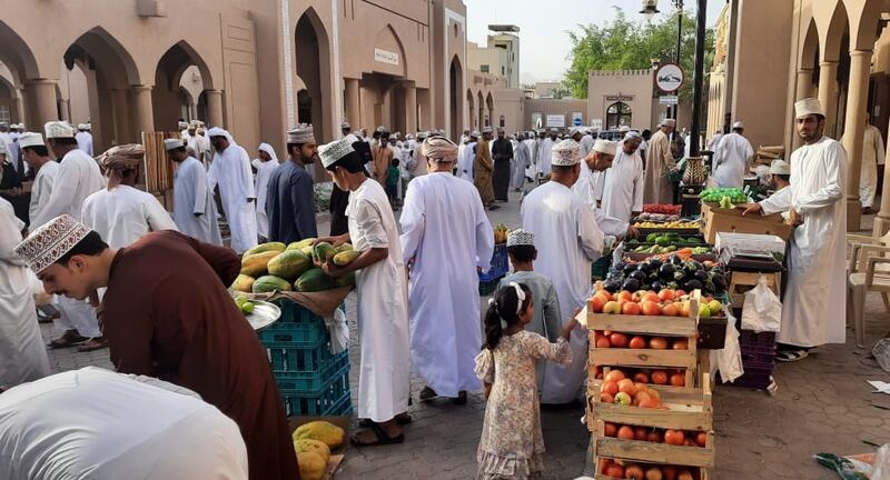 نزوى “تتكلم عربي” ويجب أن نعود إليها مرة ثانية وثالثة وعاشرة
