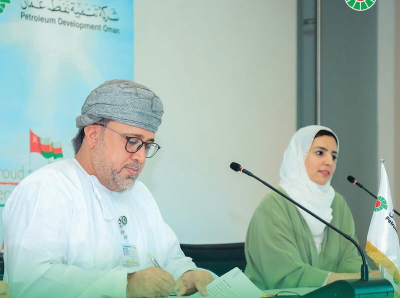 باتفاقيتين: توفير 50 فرصة عمل لخريجين