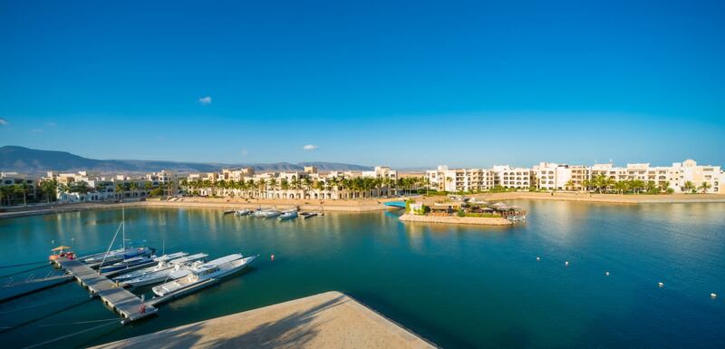 تراخيص لأرصفة بحرية سياحية وتجارية