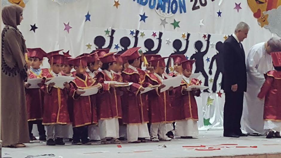 “الصفوة” بصحم تحتفل بتخريج فوجها الخامس