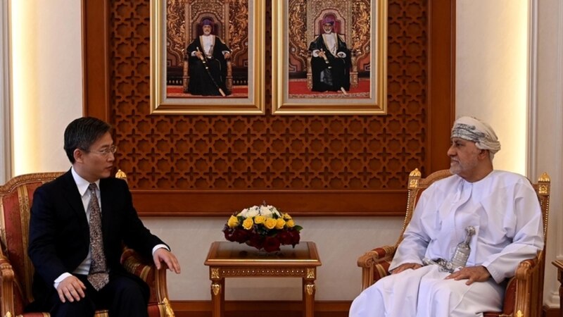 سمو السيد شهاب يستقبل السفير الصيني