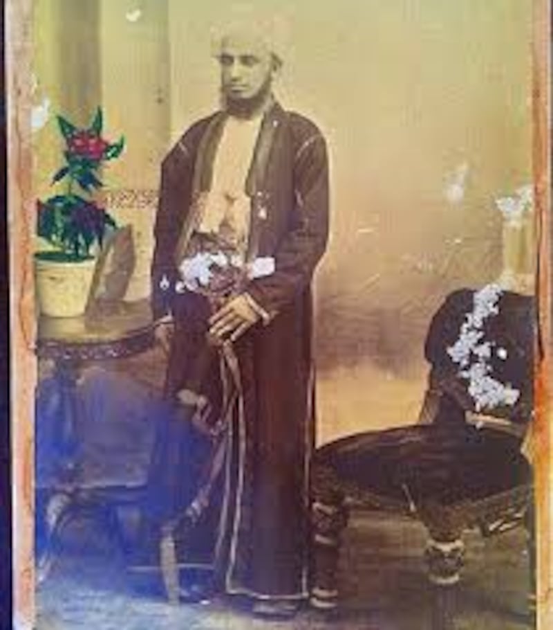 قامات مضيئة عبر “أثير”: أبو مسلم البهلاني؛ شاعر العلماء وعالم الشعراء