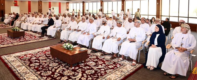 الخليلي يثني على دور تنمية نفط عمان في المسؤولية الاجتماعية والتنمية المستدامة