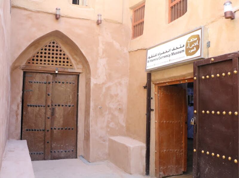 عشق تجميع العملات وأسس متحفًا لها؛ فهل تريد زيارته؟