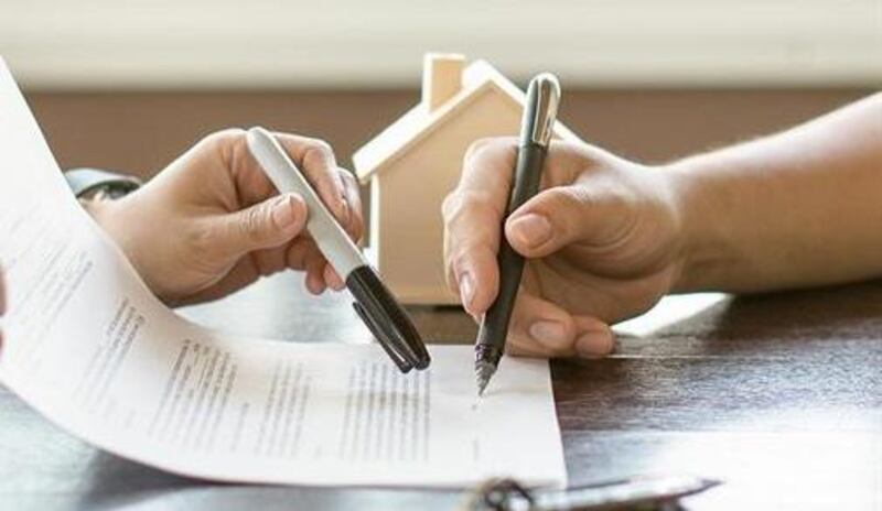 تعاون استراتيجي بين شركتي تمويل بالسلطنة