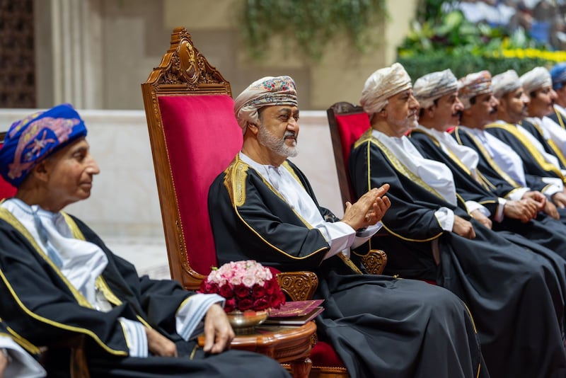 جلالة السلطان يرعى المهرجان الطلابي “عمان نهضة متجددة”