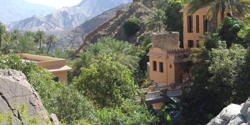 تعرف على قرية الفراعة المطلة على محافظتين