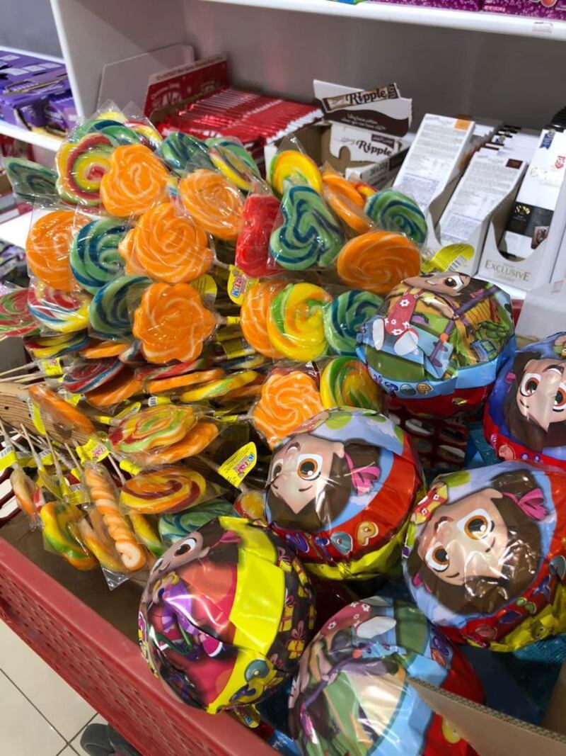 في السيب: ألعاب وحلويات أطفال مغشوشة