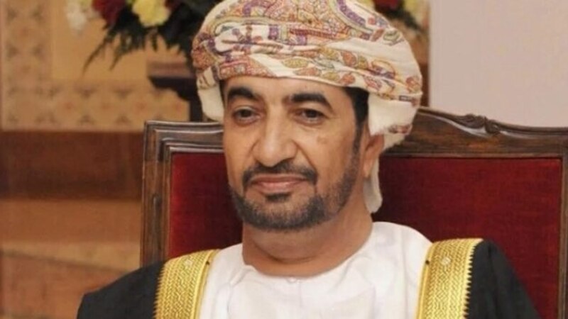 وزير ديوان البلاط السلطاني يصدر قرارًا