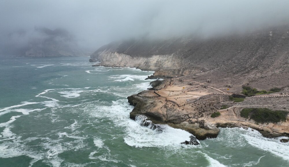 إذا كنت تبحث عن الأجواء الغائمة والممطرة، فخريف ظفار سيبدأ غدًا