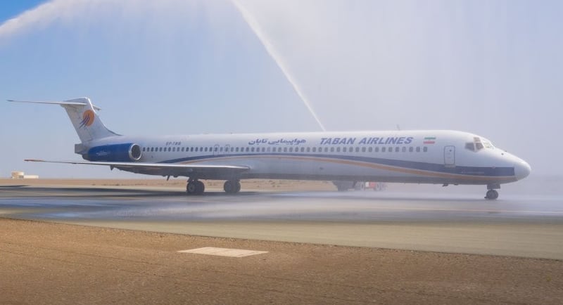 بالصور: طيران جديد منخفض التكلفة يحط رحاله في مطار صحار