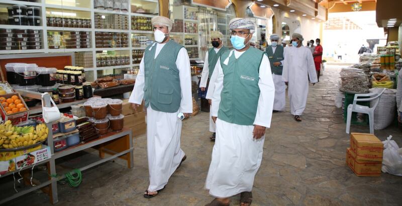 زيارة ميدانية للتأكد من التزام المزودين بآليات تطبيق ضريبة القيمة المضافة